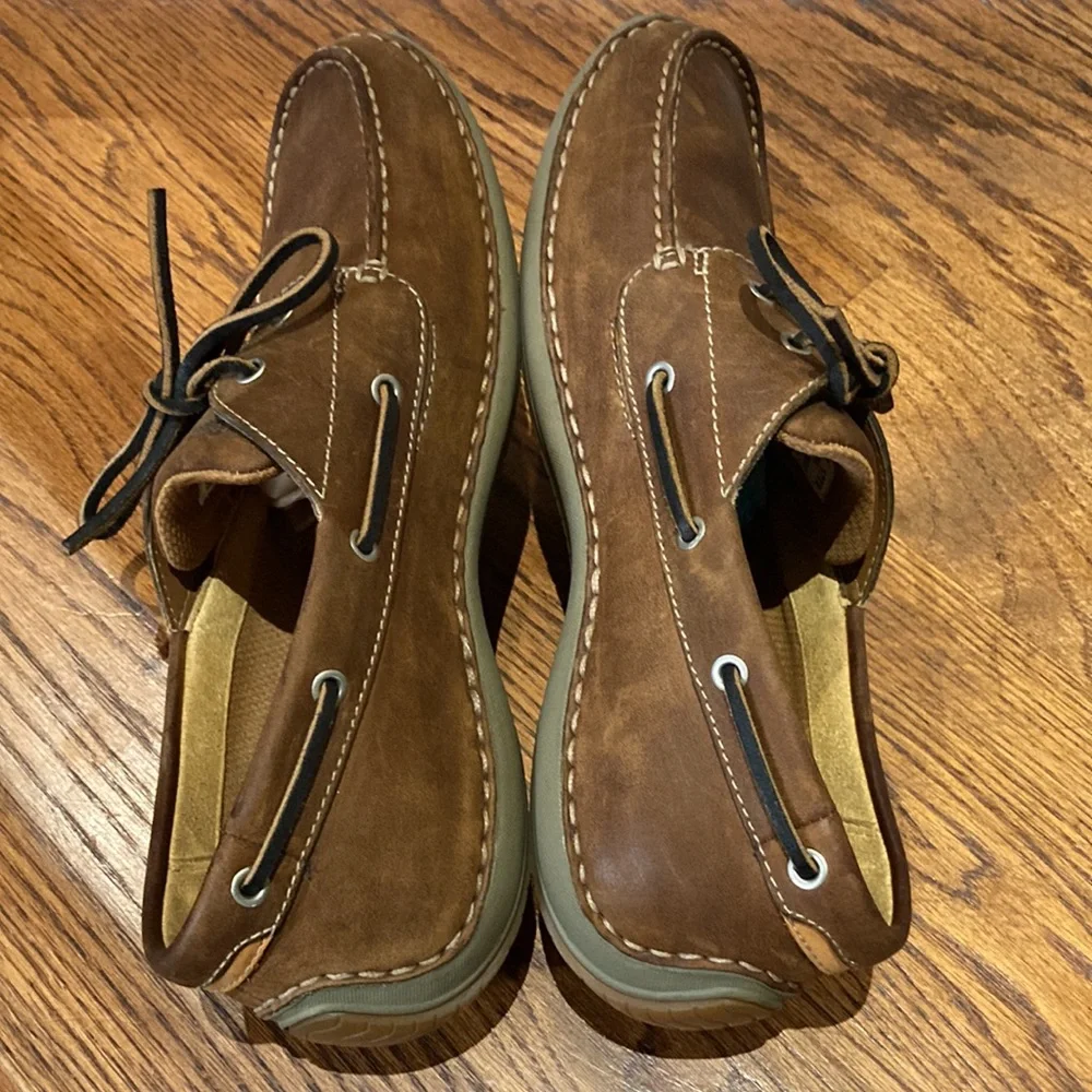 Timberland Smart Comfort Shoes Sz 9M Genuine Leather in Preloved Condition !!